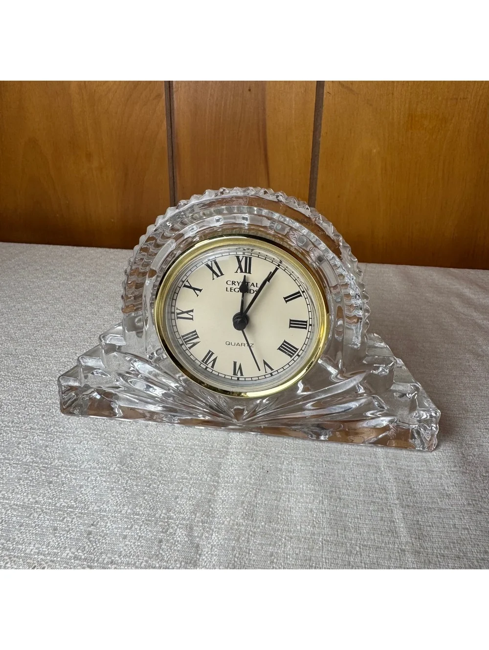 Vintage Crystal Legends Glass Mantel Clock Roman Numerals Gold Tone Quartz